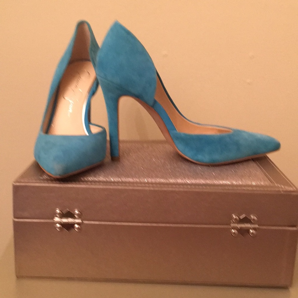 Suede “Sky Blue” High Heel. Size 6M